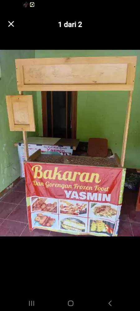 Meja lipat dagangan