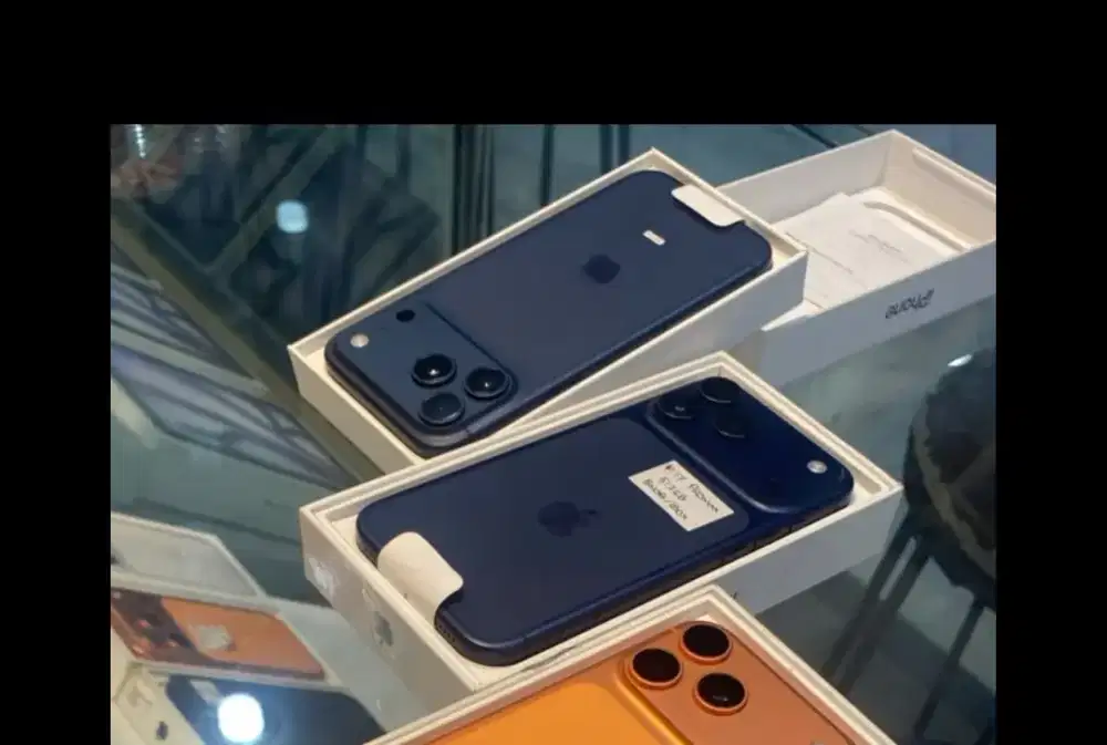 IPHONE 17PROMAX BLUE 512 . Second like new . Jual Edisi Salah warna