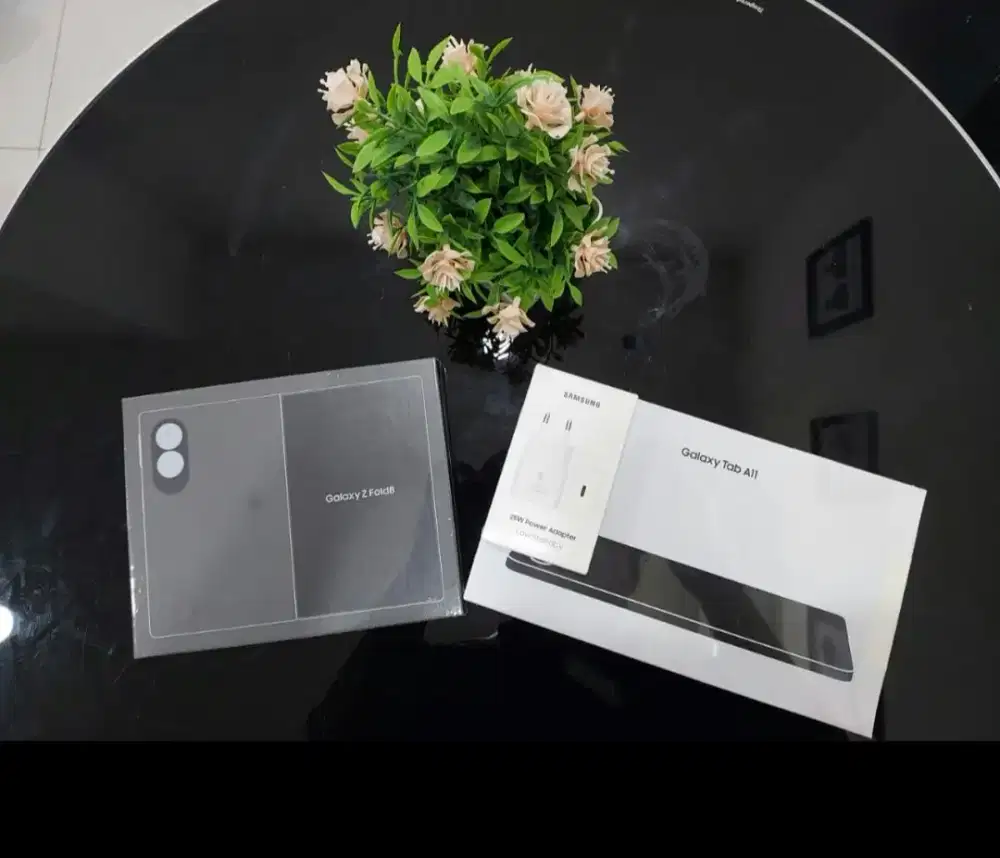 Buy 1 get 1 ,, Beli Samsung Fold 8 Ultra gratis Samsung Tab A11