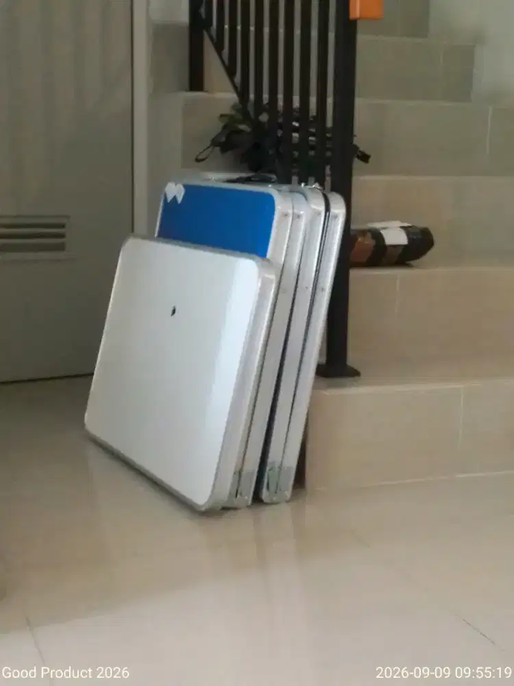 Baru segel Meja Dagang Lipat