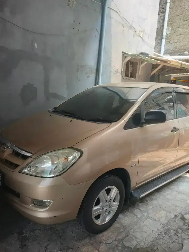 Toyota Innova G manual bensin