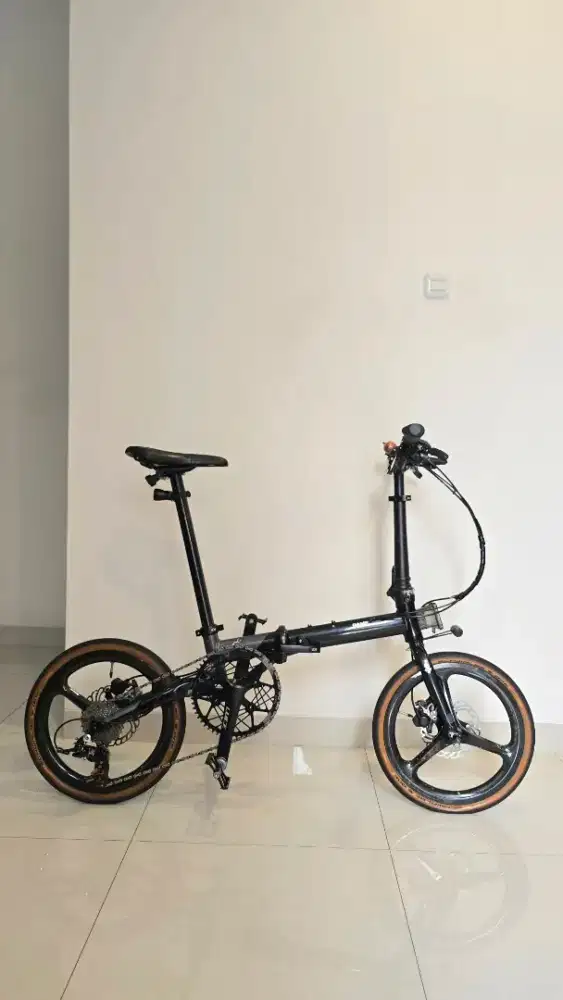 WTS Folding Bike CAMP HAZY plus 11 Speed Black Carbon Premium