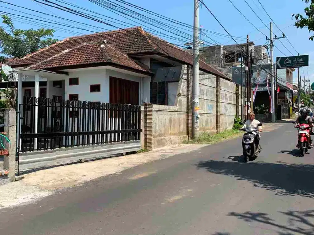 rumah murah pinggir jalan di sumber sekar dau samping ponpes ar rohmah bagus buat usaha atau kantor bonus furniture