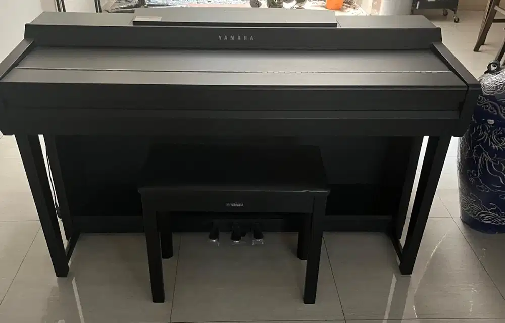 Dijual piano/keyboard merk yamaha clavinova