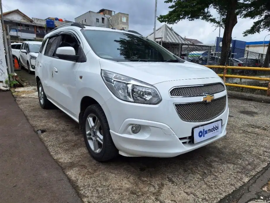 DP MURAH Chevrolet Spin 1.5 LTZ Bensin-AT 2013 CSICB