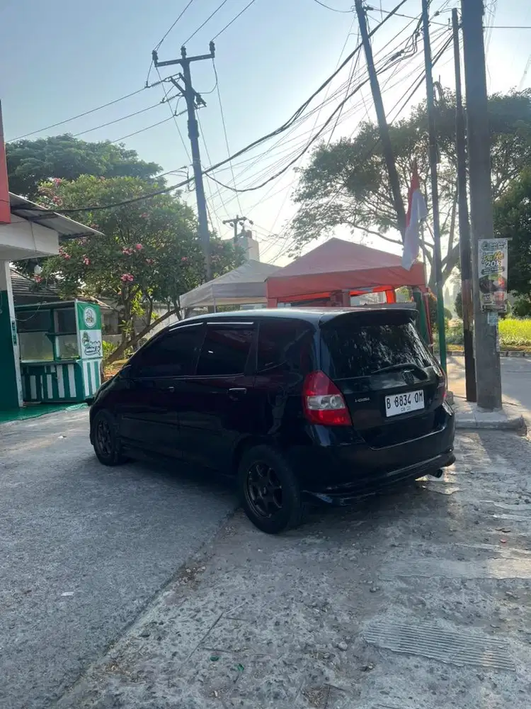 Honda Jazz Idsi tahun 2006 bukan yaris swift mazda 2