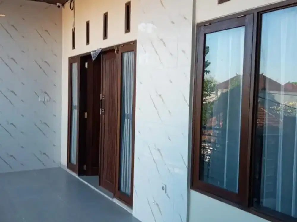 Rumah Unfurnished 4 Kamar Tidur Disewakan di Pengiyasan, Sanur