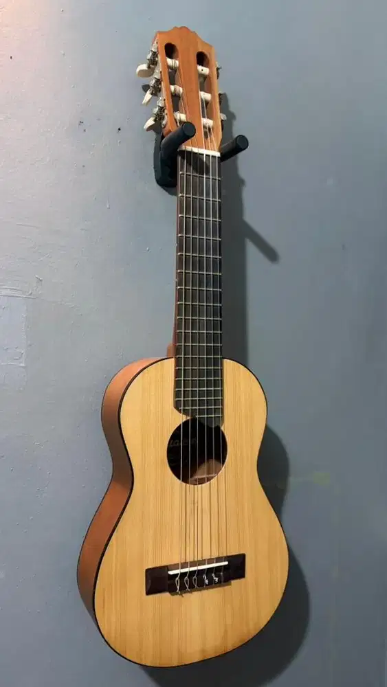 WTS : Yamaha Guitalele GL1 Original (Like New 99% + Fullset)