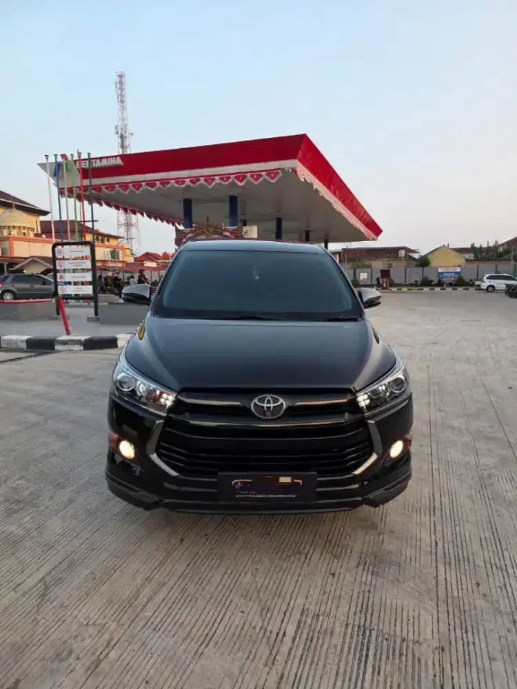 Innova Reborn Venturer matic diesel 209