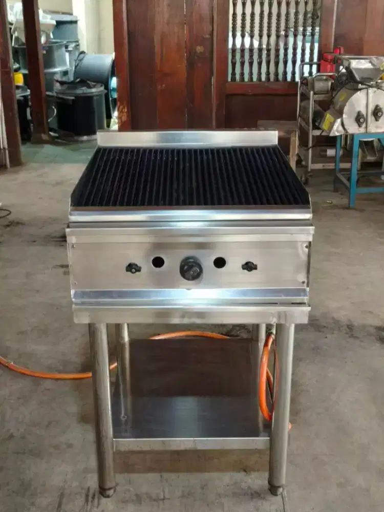 Grill batu lava UK 61×75×85 

Harga 5.150.000
