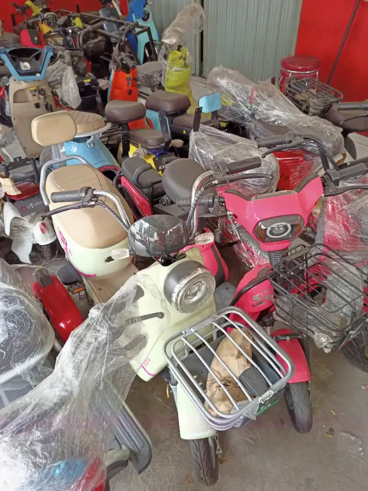 Sepeda Listrik & Motor Listrik Ready Stock Bisa Cicilan & Cash