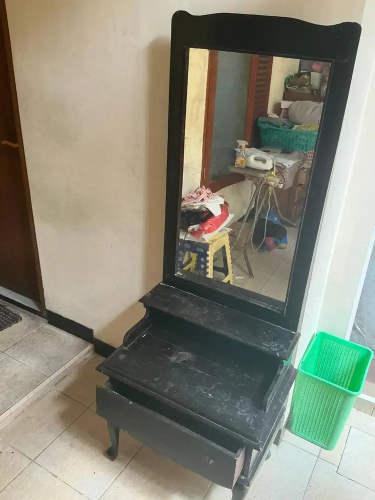 Meja rias kayu umur 30 tahun++
