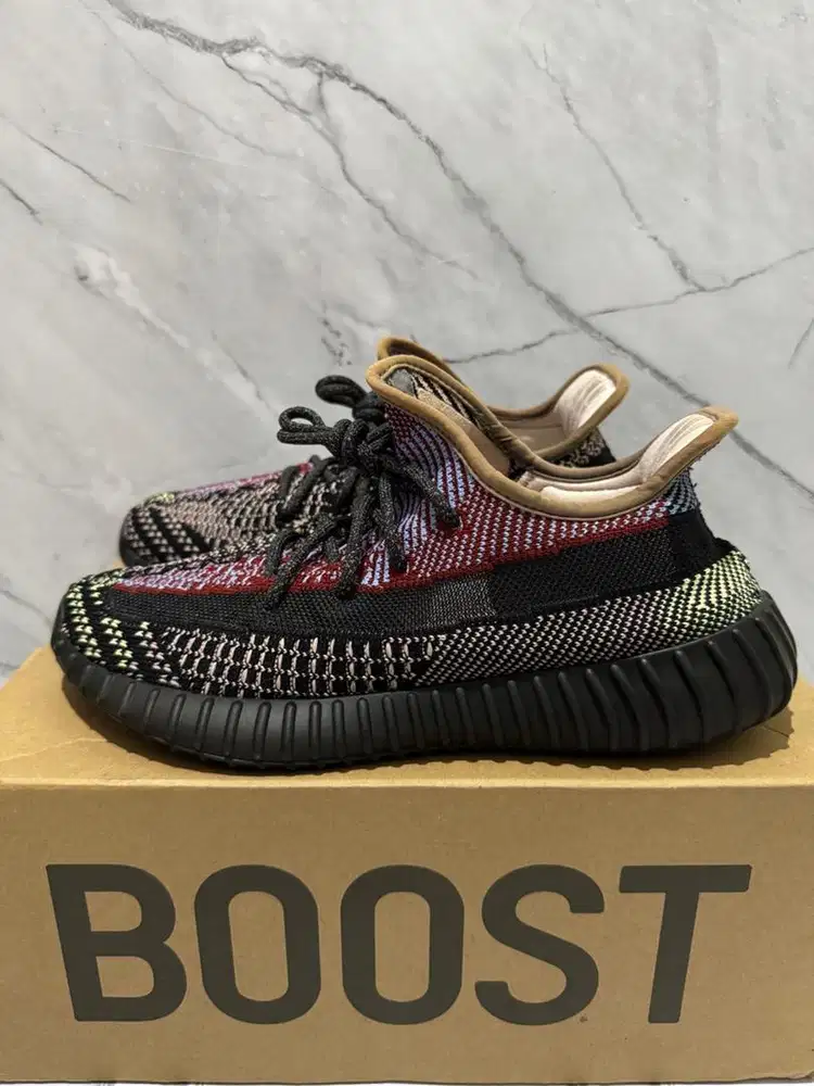 ADIDAS YEEZY SIZE 8// EUR 41