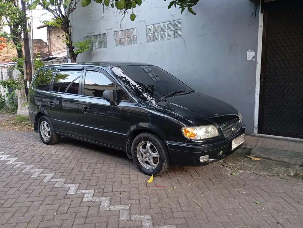 Hyundai Trajet 2003 Bensin