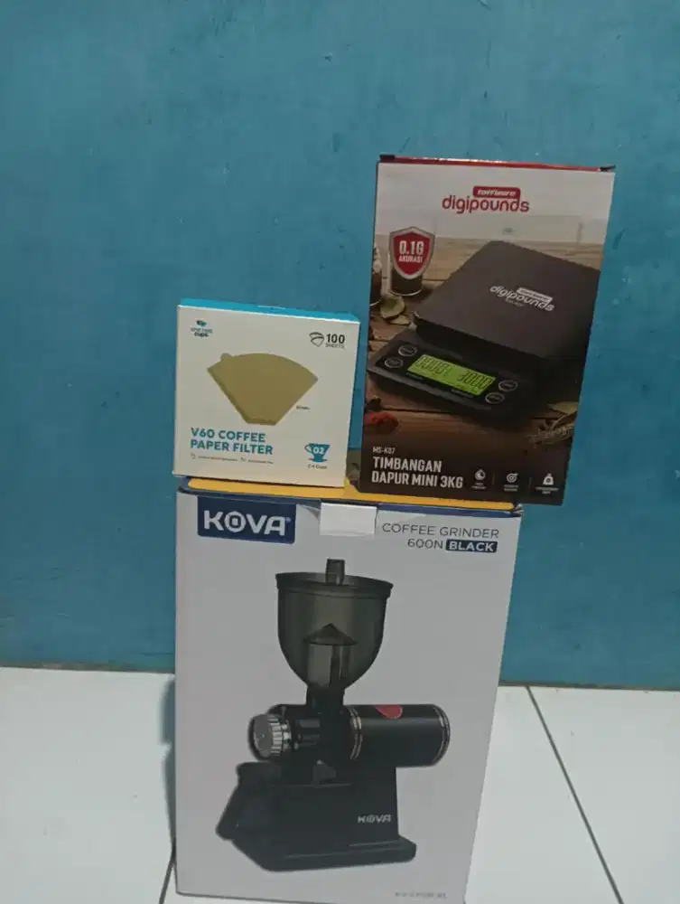punya satu set alat kopi