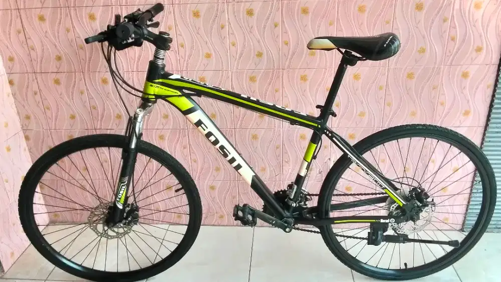 Mtb fosil ukuran 26 almini mulus
