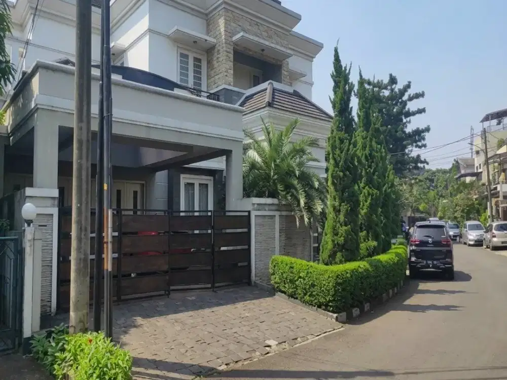 Dijual Cepat Rumah Cantik di Bintaro Melati SHM 2 Lantai di Pesanggrahan Jakarta Selatan