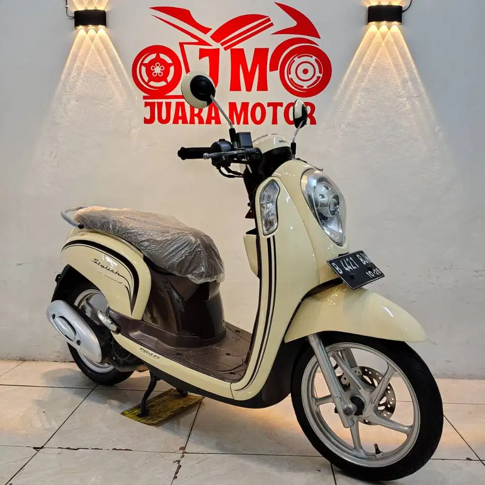SCOOPY ESP 2016 SURAT LENGKAP MESIN HALUS KONDISI TERAWAT