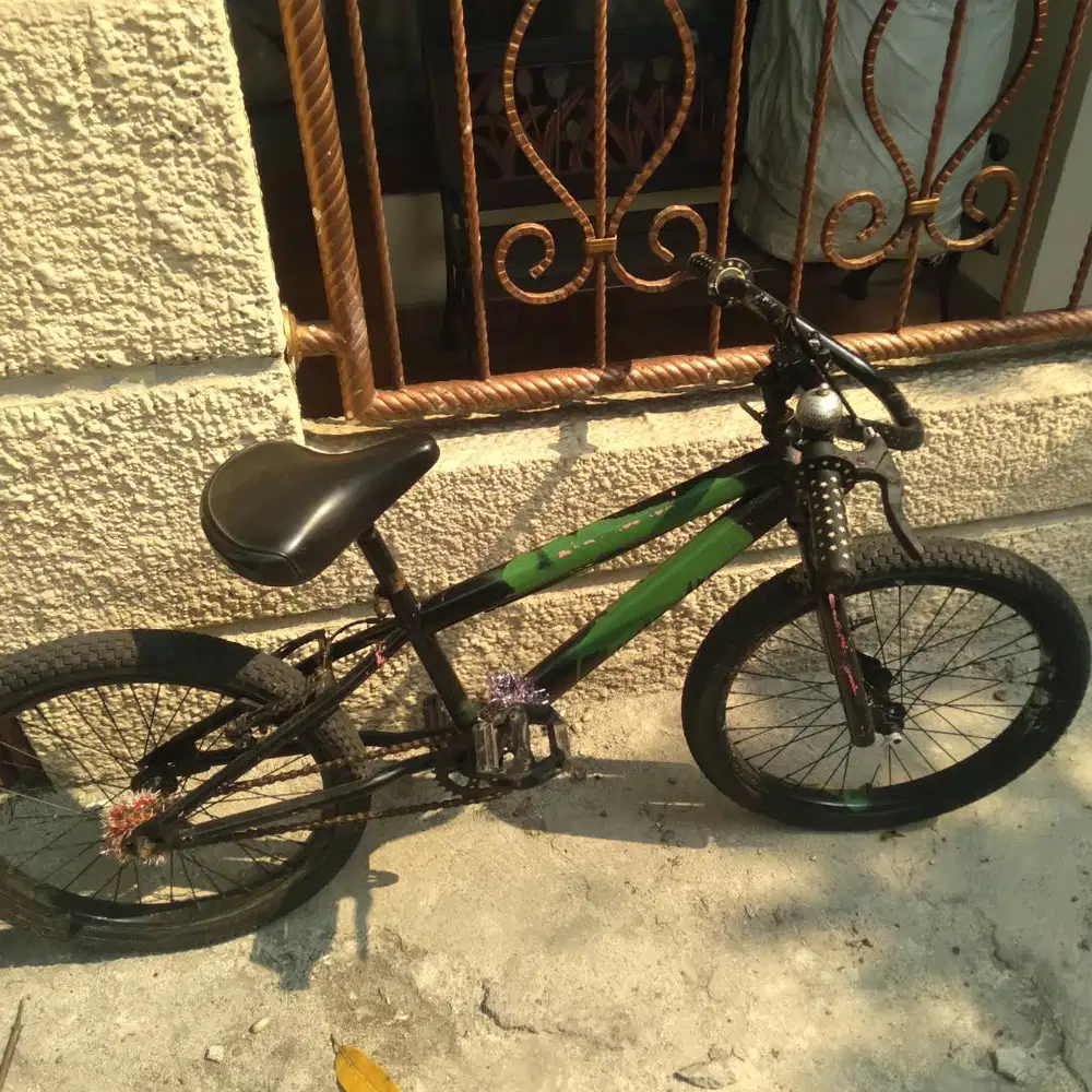 Sepeda bmx senator