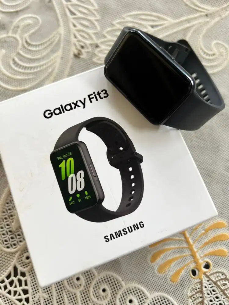 Samsung Galaxy Fit3 Black Like New