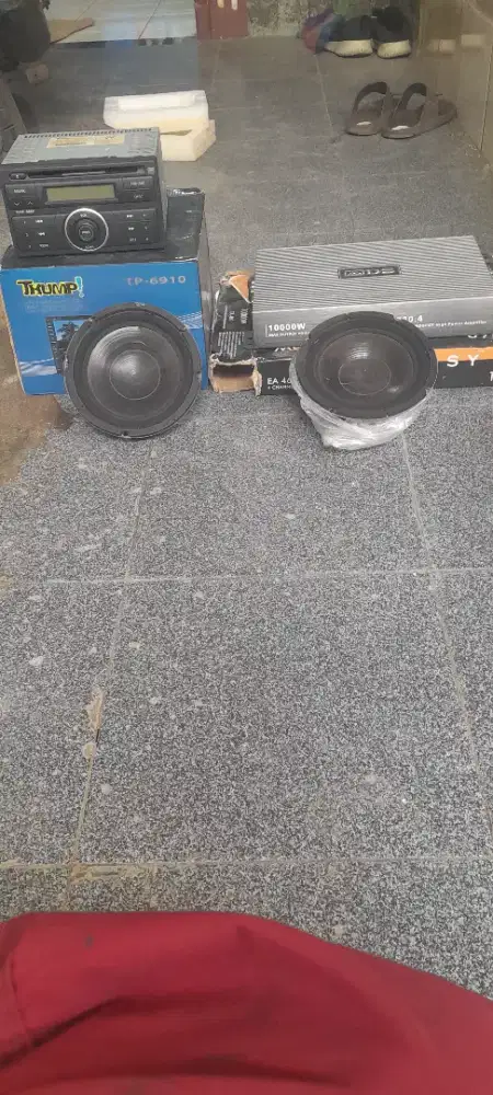 Yang hobi barang jadul tape mobil set dng powernya