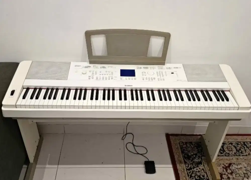 Digital Piyano Yamaha DGX-660