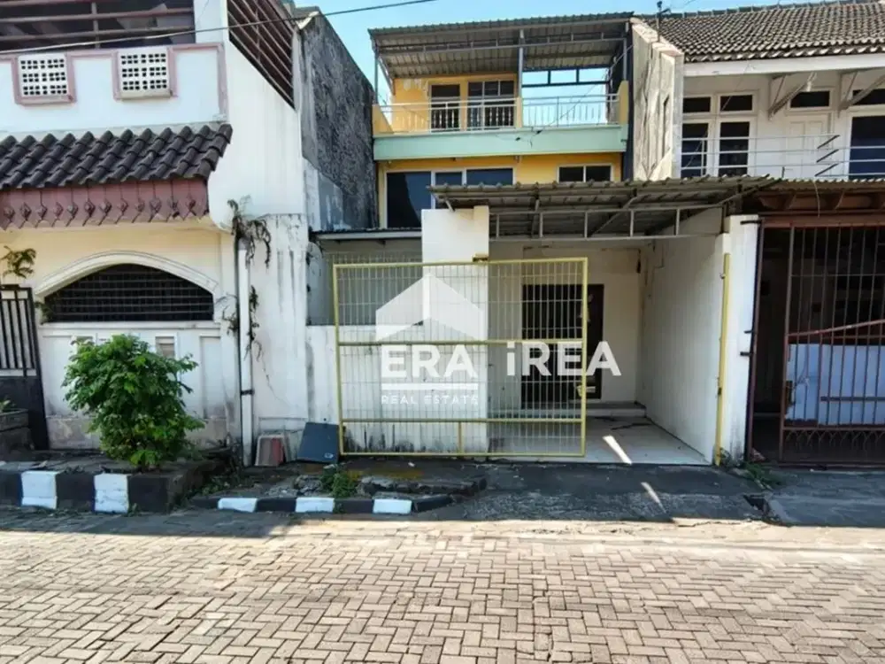 Rumah 2,5 Lantai Dijual Area The Park Mall dan Pakuwon Mall Solo Baru