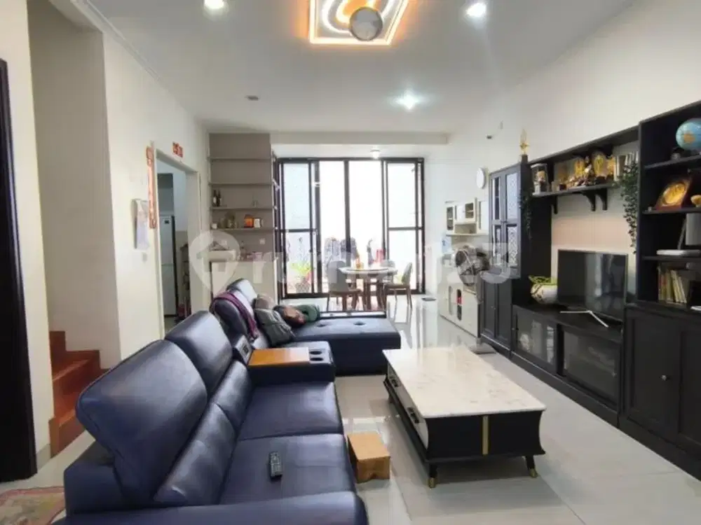 Rumah Minimalis 2 Lantai 8X25 Meter Jalan Akses 3 Mobil
