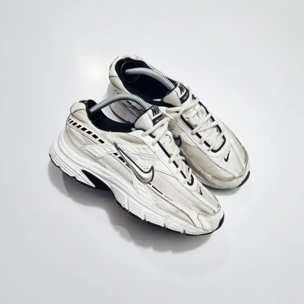 Nike Initiator 'White Metalic Silver' Original Second Suze 37,5/23,5cm