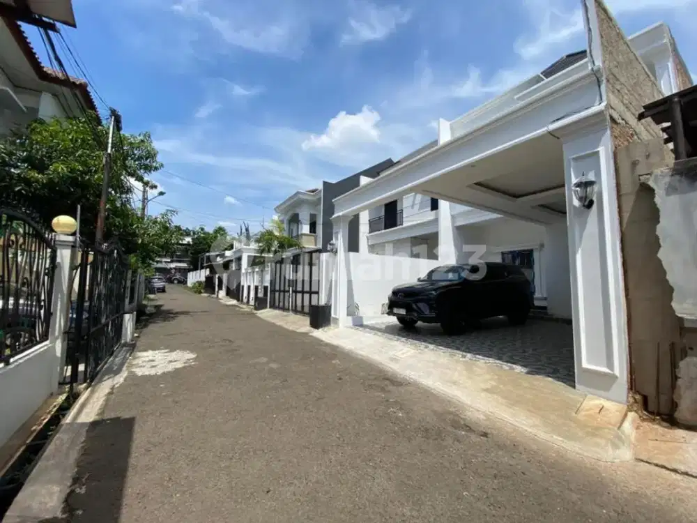 Rumah Brand new Luas 154 meter 2 lantai 4 Kamar tidur Bagus di Pondok Bambu Jakarta Timur