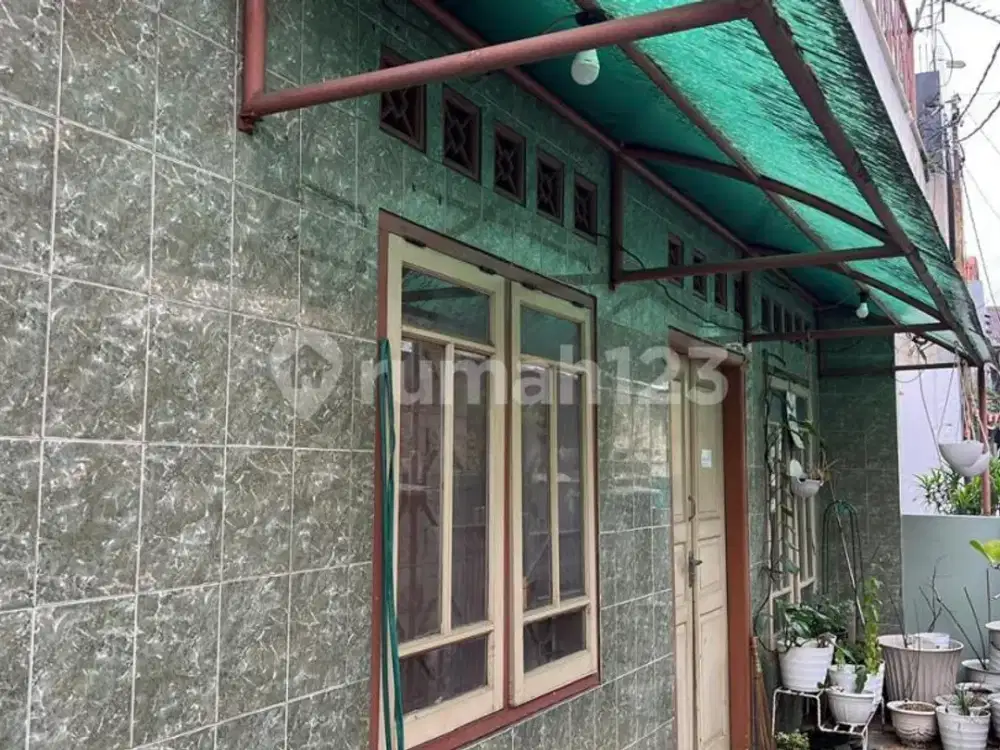 Rumah 2 Lantai 219 Meter Bebas Banjir 12 Kamar Kost Dekat Kampus