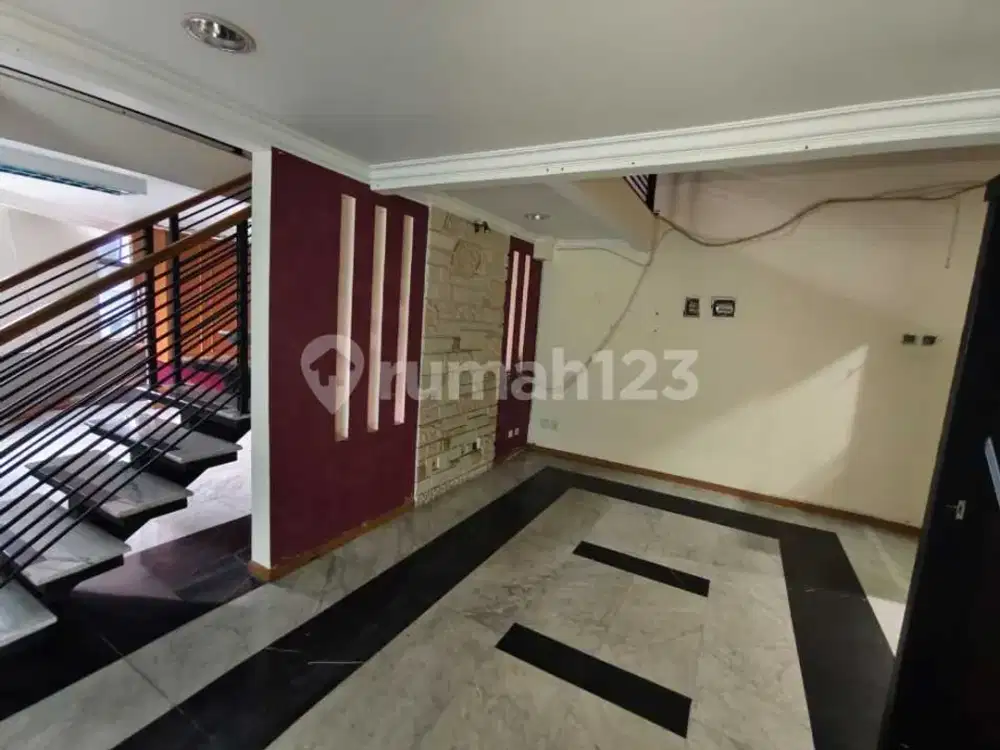 Office Park Taman Rasuna 2 lt mezanin ruang usaha SHM dekat mal Epiwalk di Kuningan Jakarta Selatan