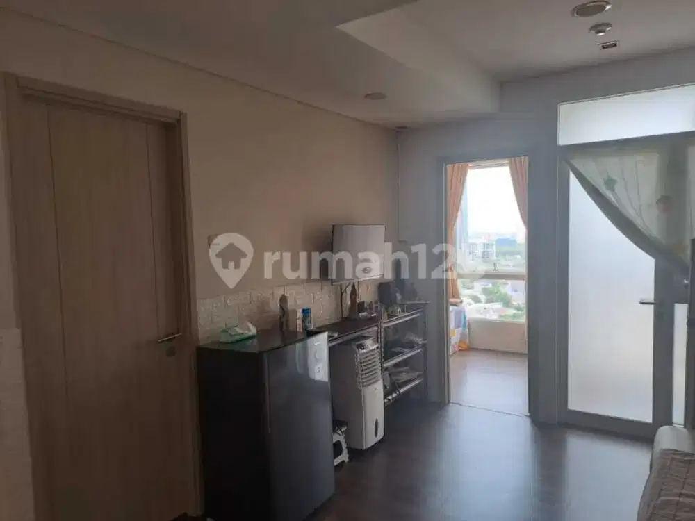 Apartment Elpis Residence 2 BR di Lantai Sedang (Middle Floor)