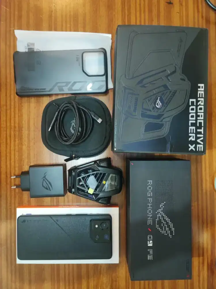 Rog phone 9 fe 12/256 + cooler