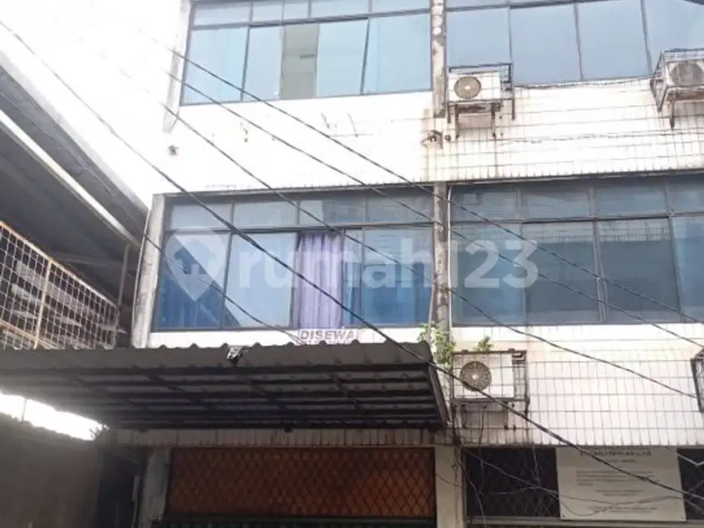 Ruko 3 Lantai Bebas Banjir Jalan Raya Depan Gedung Pertunjukan Djarum Dekat Rs Eka Hospital Jakarta Barat