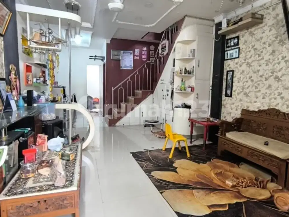 Rumah Sunter 3 Lantai SHM Dekat Jiexpo Kemayoran