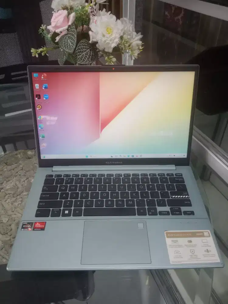 Laptop Asus Vivobook Go E1404F Ryzen 5 7520U Ram 8 Ssd 512 Radeon