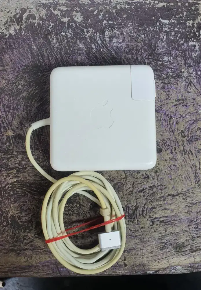 Adaptor/Charger daya Apple 85W MagSafe 2 Power Adapter (Model A1424)