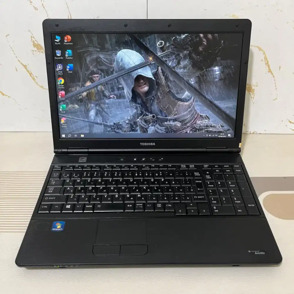 Laptop Toshiba Satellite B452/F. + Intel Celeron B820 + 4GB +HDD 320GB