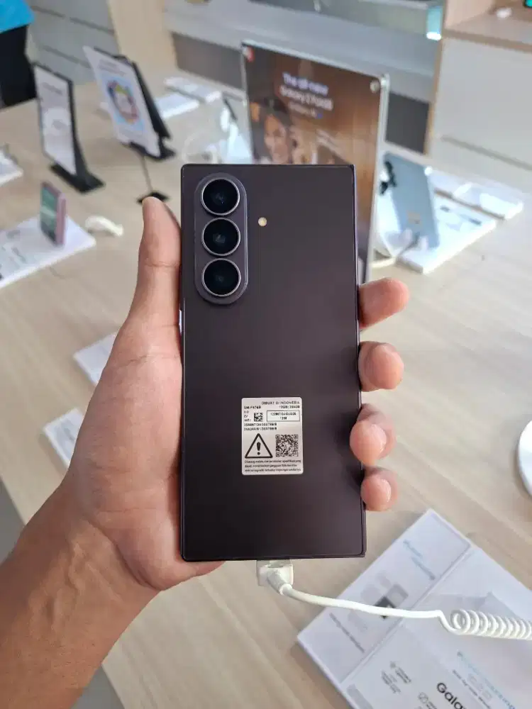 NEW SAMSUNG GALAXY Z FOLD8 ULTRA