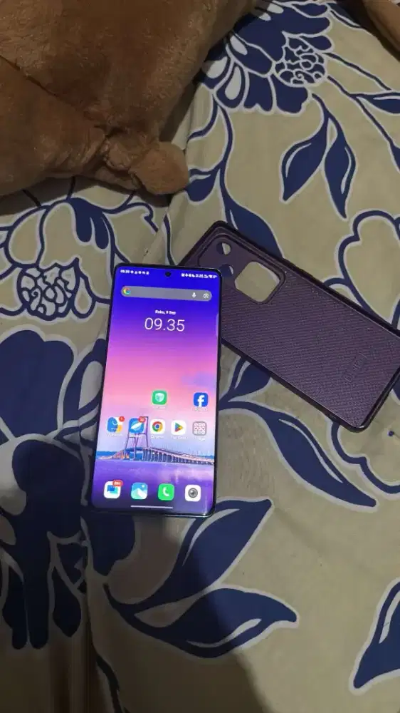 Vivo V30 8/256 hp dus aja