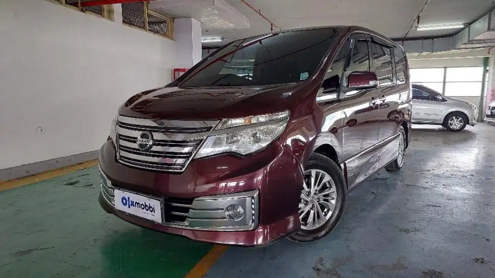 DP MURAH Nissan Serena 2.0 Highway Star Bensin-AT 2015  CEYKB