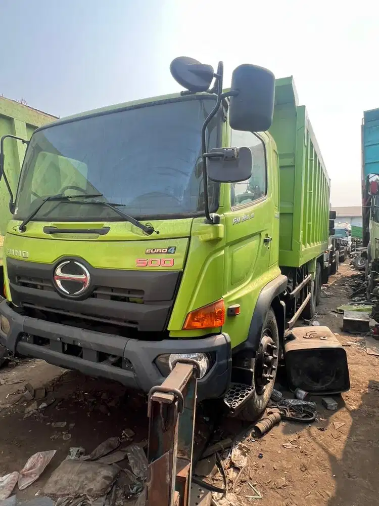Hino Dumptruck 2024