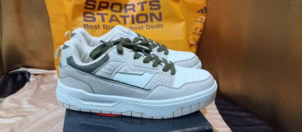 sepatu airwalk casual new