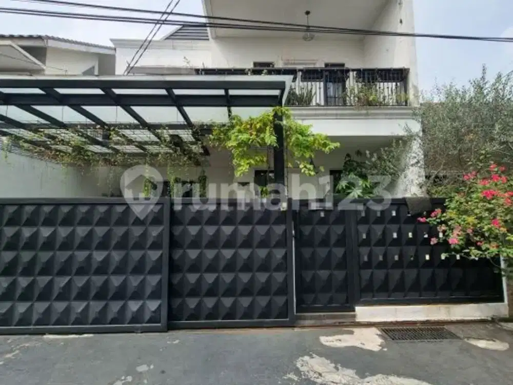Rumah Cantik Siap Huni 2 Lantai Dekat Akses Tol Bintaro