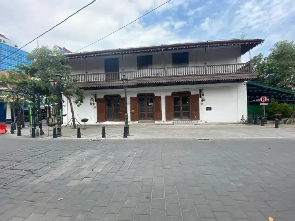 Jual Rumah Cocok Huni dan juga Usaha Daerah Semarang Utara – 11857