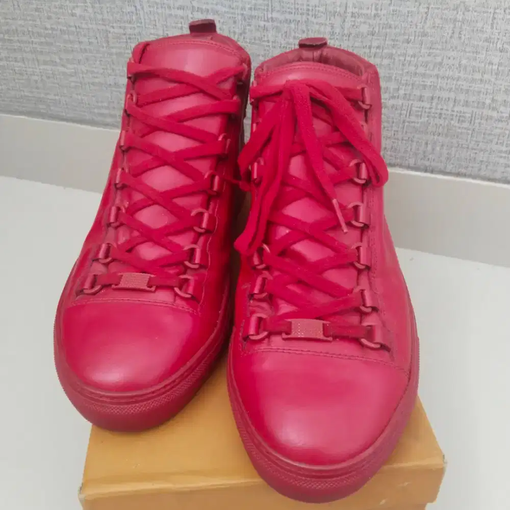 Sepatu Balenciaga