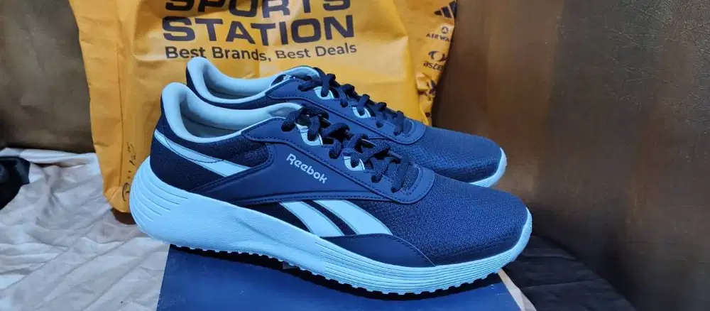 sepatu reebok running original