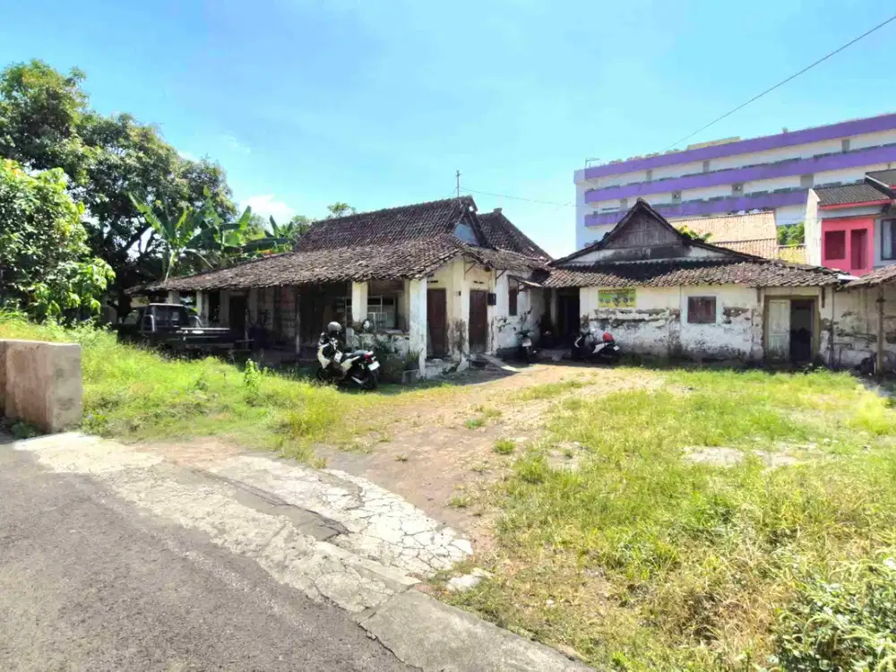 Tanah pekarangan luas Tengah Kota Solo untuk Kos home stay atau rumah mewah