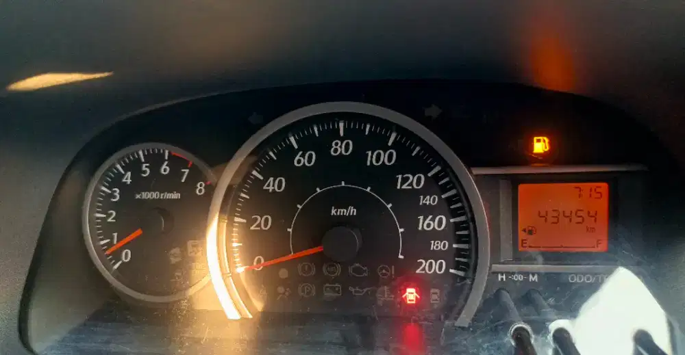 DAIHATSU SIGRA R MANUAL